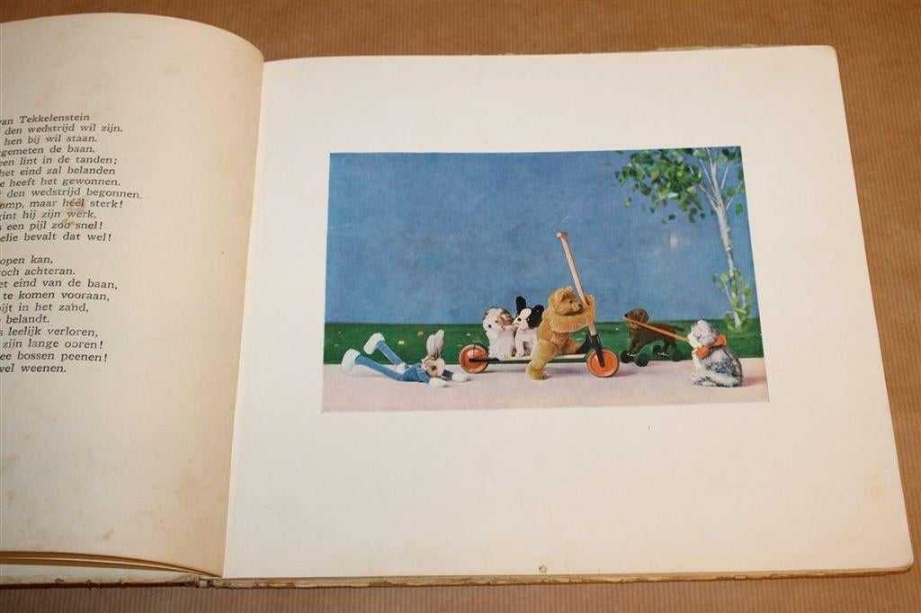 Teddy, Boelie en Kardoes —Vintage Speelgoed Foto-Prentenboek, Ophalen of Verzenden, Gelezen