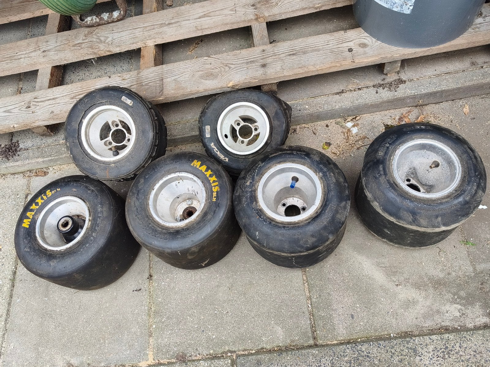 Set van 6 gebruikte kartbanden met velgen, Ophalen, Gebruikt, Onderdelen Kart