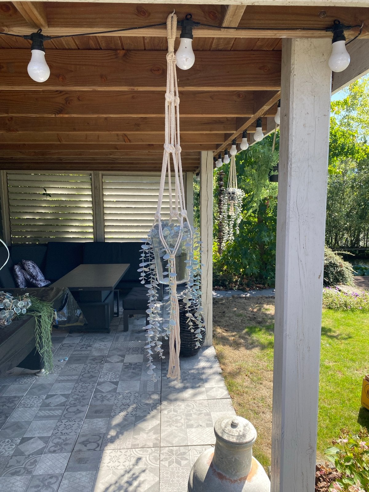 Macramé plantenhanger met kunstplant (nr.5), Huis en Inrichting, Woonaccessoires | Overige, Boho, Ophalen of Verzenden, Zo goed als nieuw