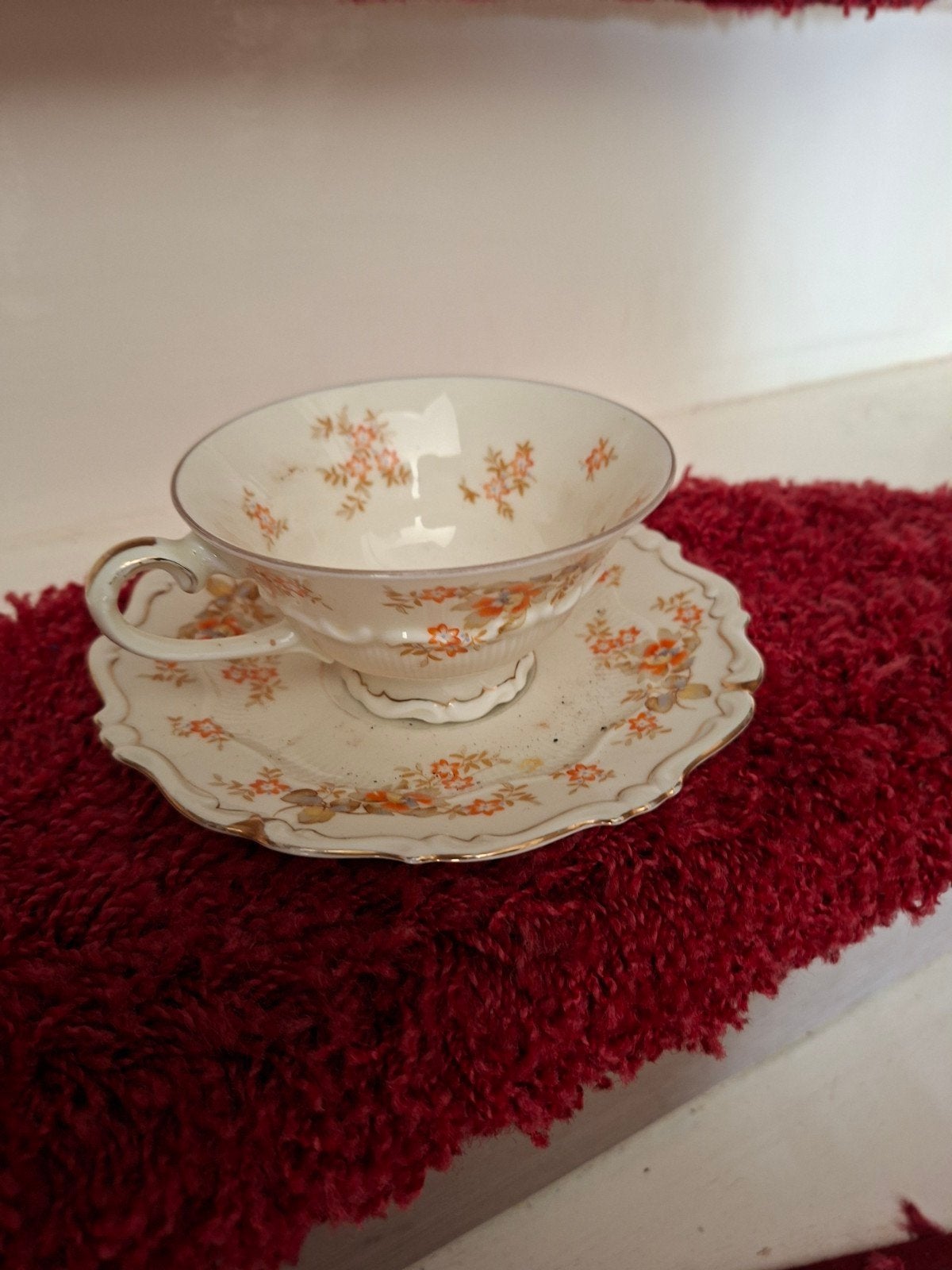 Antiek theekopje met schotel, bloemmotief, Antiek en Kunst, Ophalen