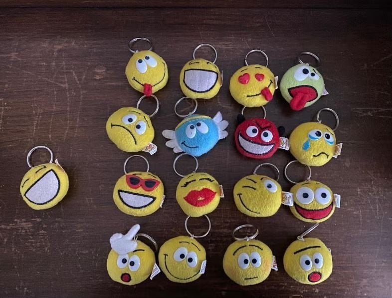 Complete verzameling Emoticon sleutelhangers spaaractie MCD, Verzamelen, Ophalen of Verzenden, Zo goed als nieuw, Overige typen
