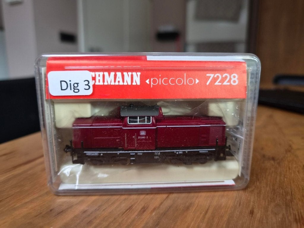 Fleischmann 7228 Br211 DCC, Hobby en Vrije tijd, Fleischmann, Ophalen of Verzenden, Zo goed als nieuw, Gelijkstroom