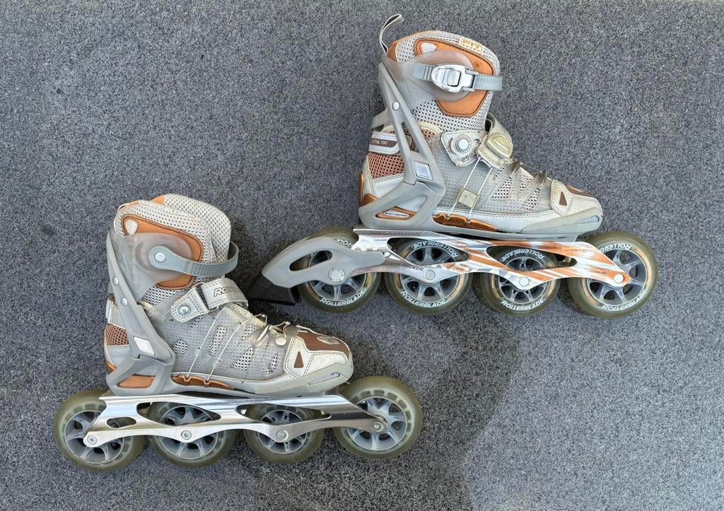 LAAGSTE PRIJS: Rollerblade Activa skates, met protectoren, Overige merken, Dames, Ophalen of Verzenden, Zo goed als nieuw