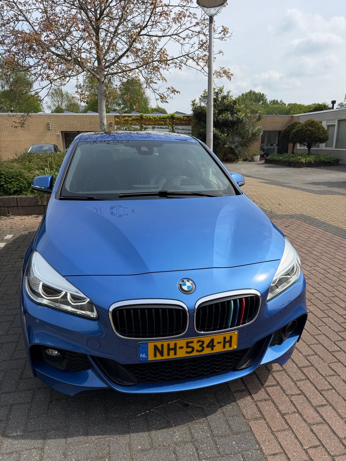 BMW 225xe, M Sport, Panorama Dak,HUD, Leder, APK 08-2027, Auto's, Automaat, Blauw, Vierwielaandrijving, 93 €/maand