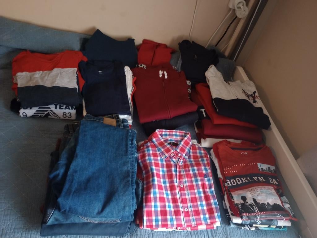 Kledingpakket jongen 170/176, winter rood/wit/blauw, Ophalen of Verzenden, Gebruikt, Maat 170