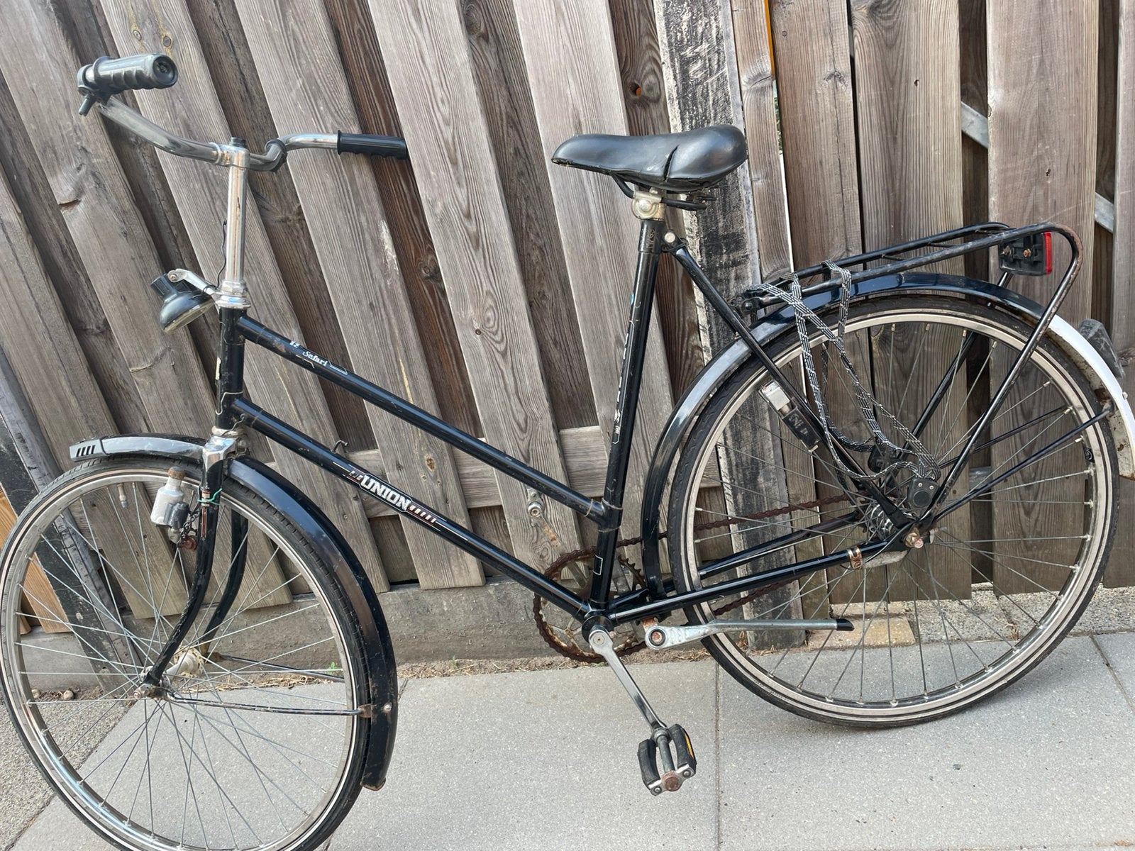 Station fiets zonder slot en verlichting, Ophalen
