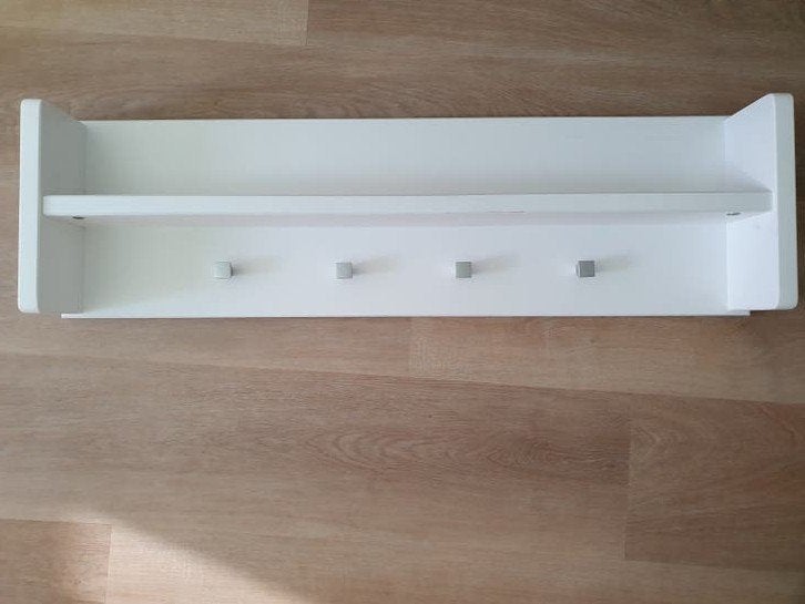 Witte wandplank met kapstokhaken van Bopita, Ophalen, Gebruikt