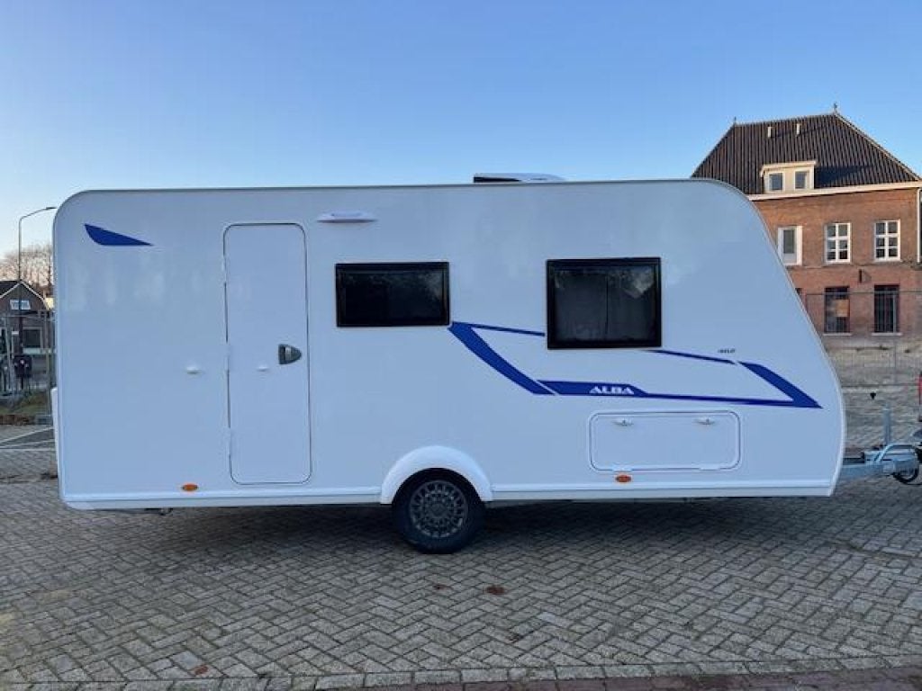 Caravelair Alba 462 2026 enkele bedden AKTIE, Caravans en Kamperen, Schokbreker, Standaardzit, Bedrijf, 750 - 1000 kg