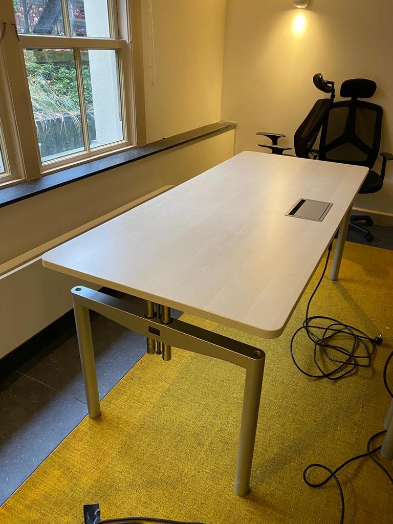 8x Vitra Terminal bureaus, in hoogte verstelbaar, 180x80cm, Ophalen, In hoogte verstelbaar, Gebruikt