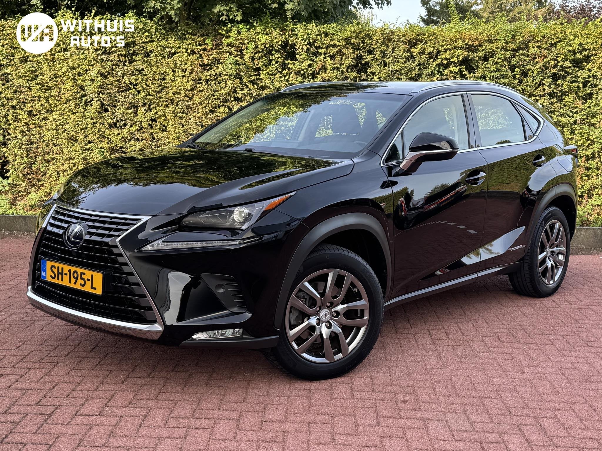 Lexus NX 300h AWD Business Line Dealer Onderhouden Trekhaak, Auto's, Automaat, Gebruikt, Euro 6, Vierwielaandrijving