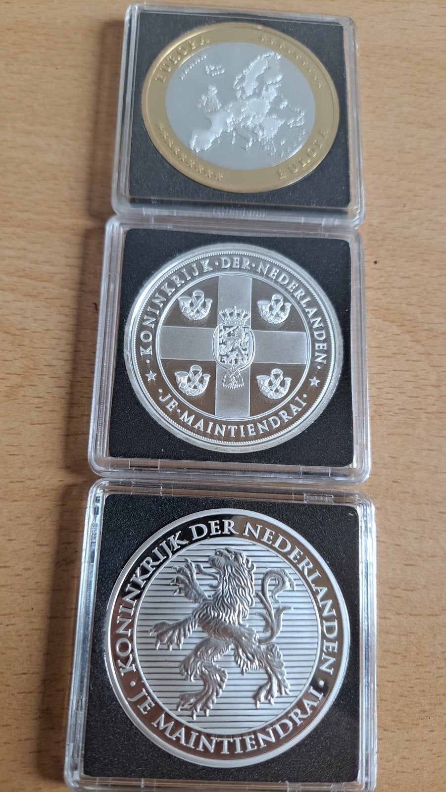 Nederlandse Herdenkingsmunten - 3 stuks, Ophalen of Verzenden, Koningin Beatrix, Euro's, Setje