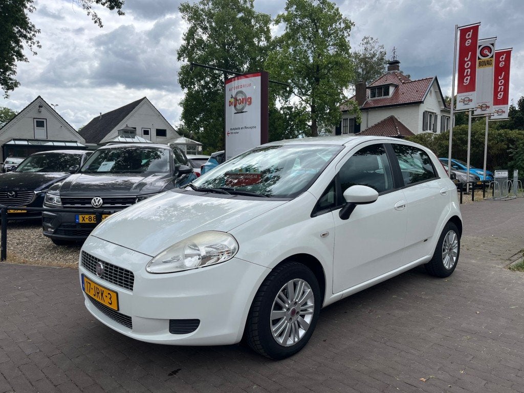 Fiat GRANDE PUNTO 1.2 EDIZIONE LUSSO 5-DEURS / AIRCO / RADIO, Auto's, 1005 kg, 1242 cc, 4 cilinders, 400 kg