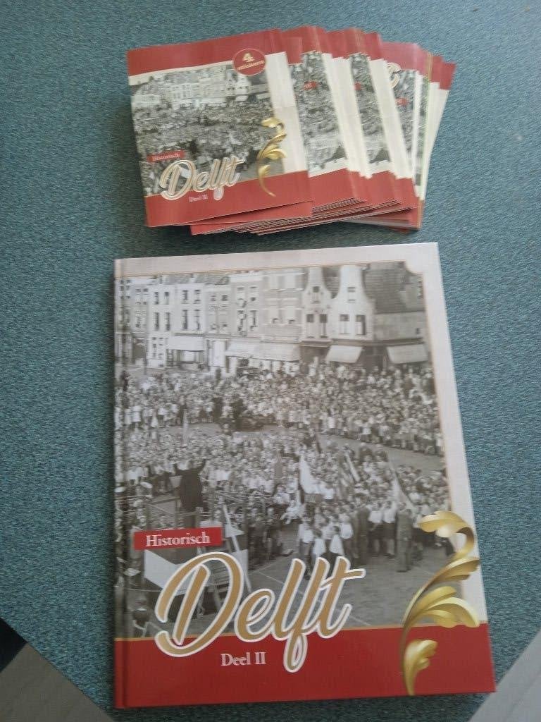 Historisch Delft verzamelalbum 2 met losse stickerplaatjes., Verzamelen, Supermarktacties, Plus, Ophalen of Verzenden