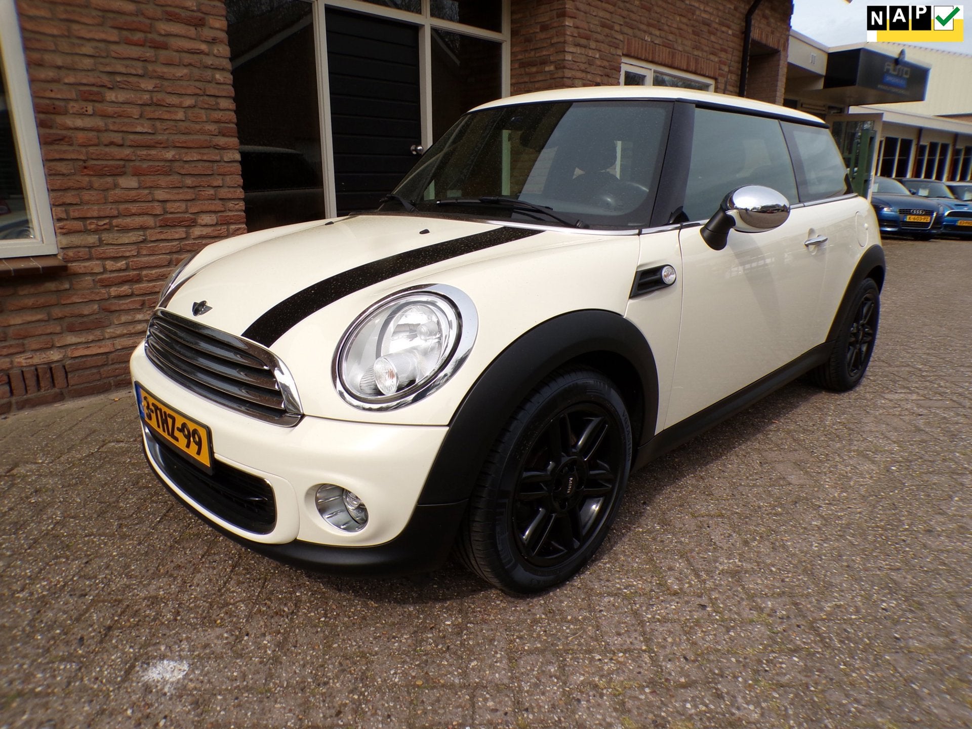 Mini Mini 1.6 One Chili Final Edition, Auto's, Mini, Voorwielaandrijving, Gebruikt, 4 cilinders, 4 stoelen