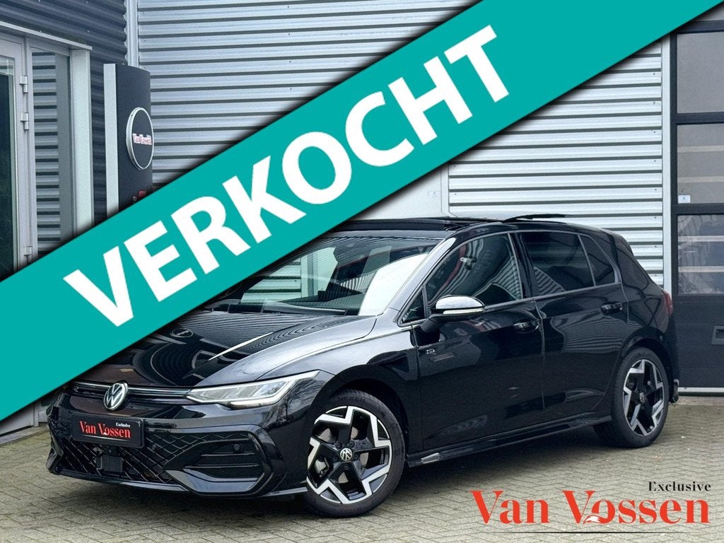 Volkswagen Golf 8.5 1.5 eTSI 3X R-Line 150PK|PANO|360 CAMERA, Auto's, Volkswagen, 12 maanden, 4 cilinders, Zwart, Bedrijf