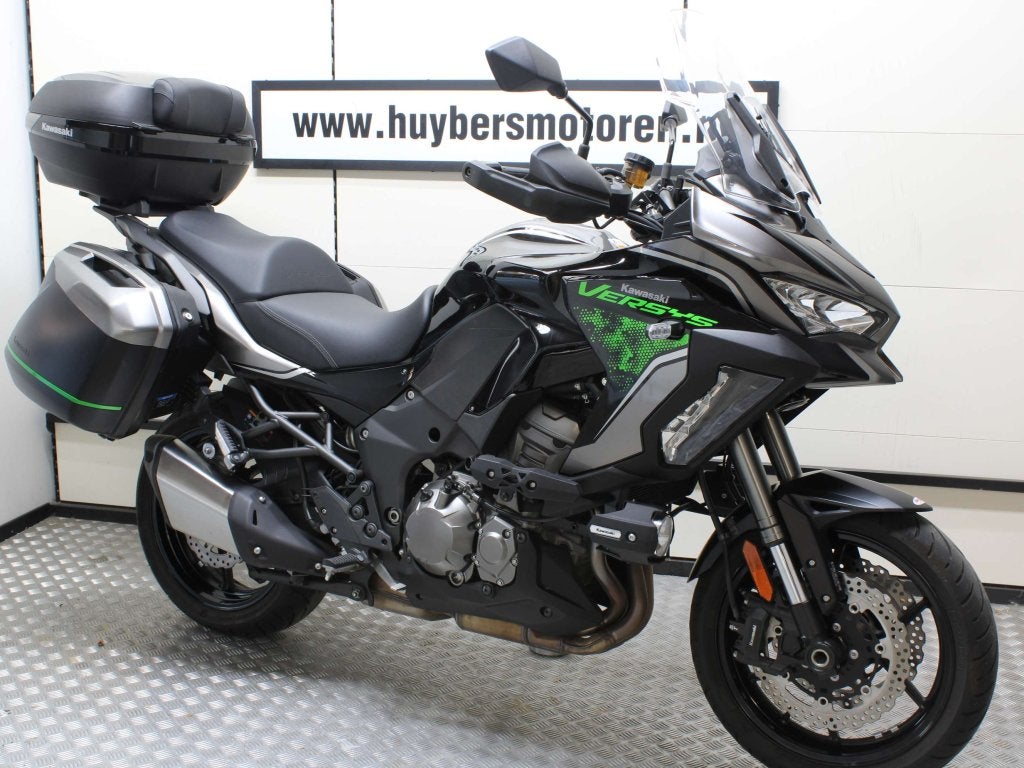 3x Kawasaki Versys 1000 SE Grand Tourer 2022 2020, Motoren, Niet ingevuld, 4 cilinders, Bedrijf, Niet ingevuld