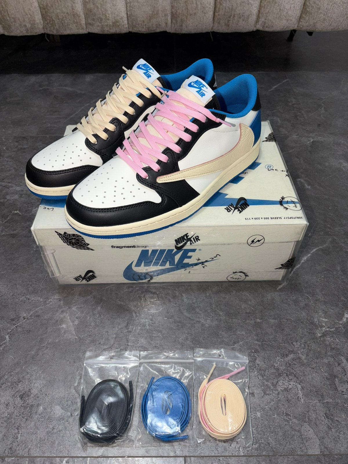 Air Jordan 1 Low OG SP Travis Scott X Fragment, Overige kleuren, Nieuw, Ophalen of Verzenden, Sneakers of Gympen