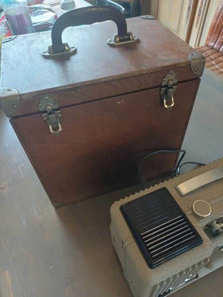 Vintage Eumig P8 Imperial 8mm Filmprojector met Koffer, Ophalen of Verzenden, Zo goed als nieuw, Overige typen