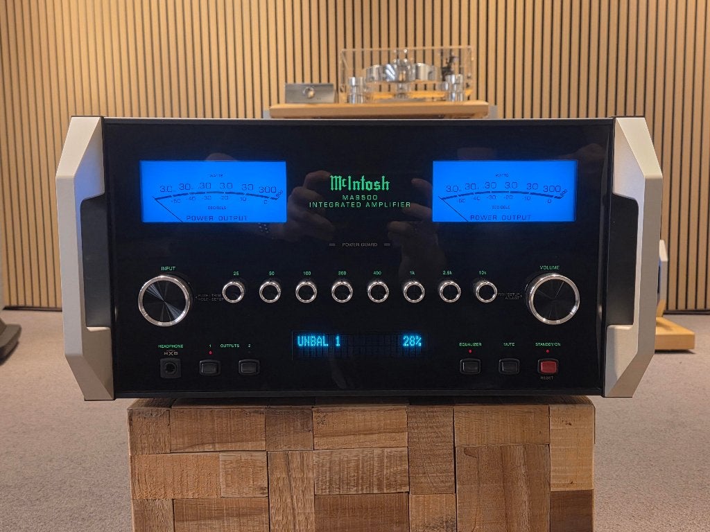 McIntosh MA9500 - Geïntegreerde stereoversterker, Overige merken, Ophalen of Verzenden, Zo goed als nieuw, 120 watt of meer