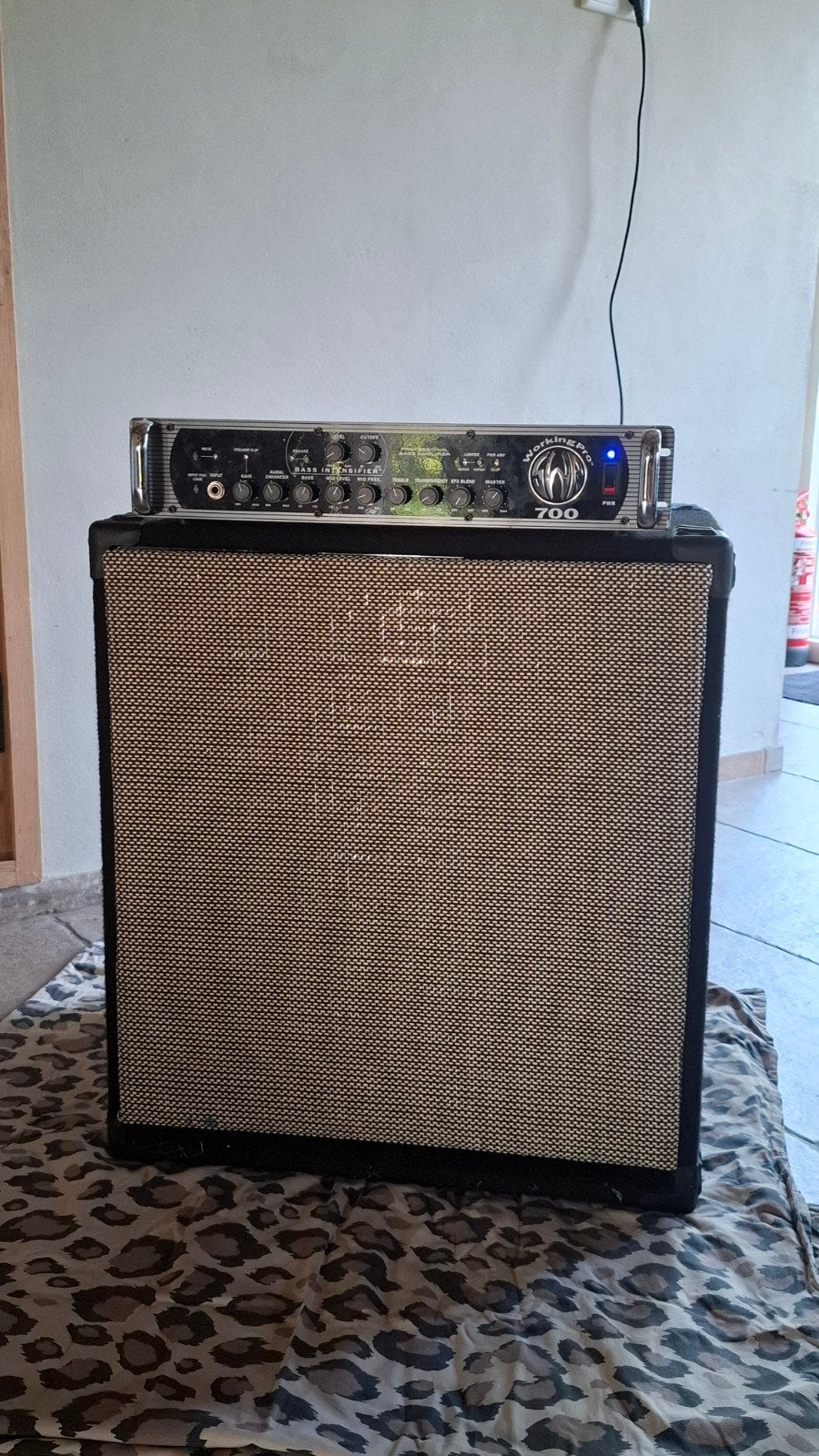 SWR WorkingPro 700 top + SWR Goliath 4x10, Muziek en Instrumenten, Ophalen, Gebruikt, Basgitaar, 100 watt of meer