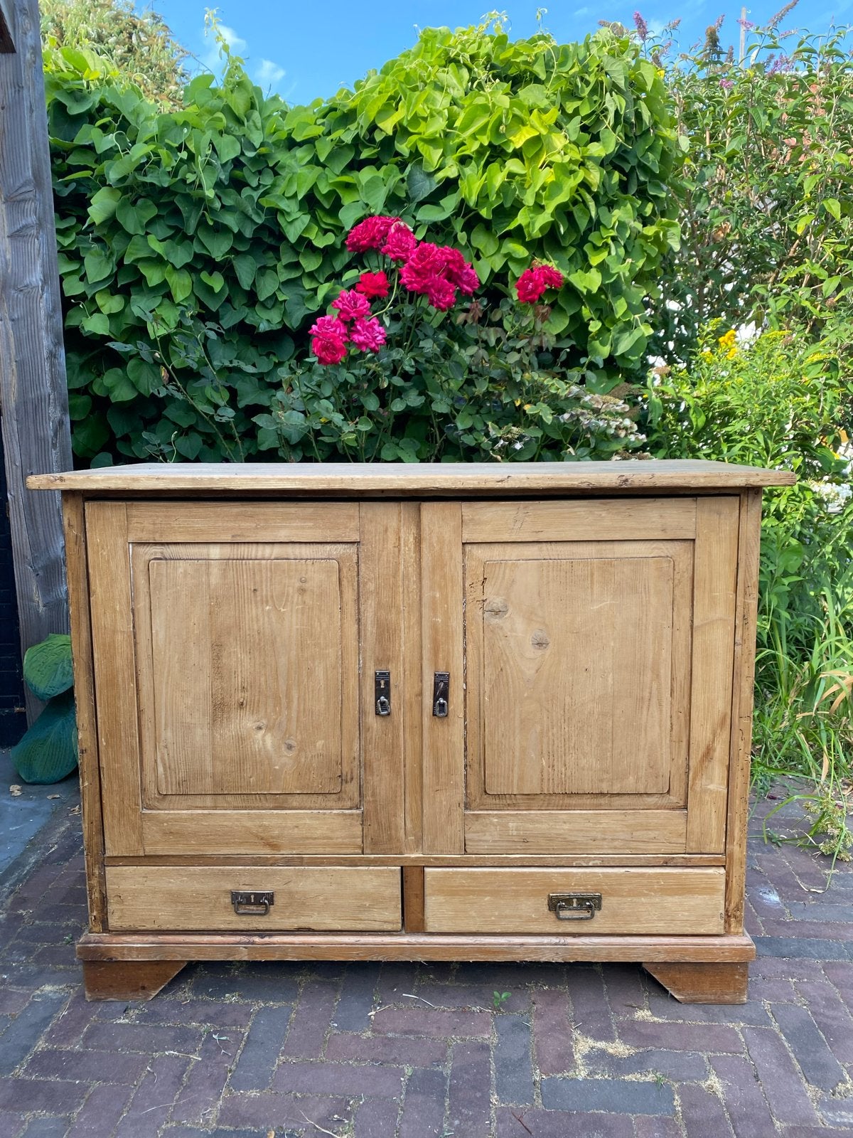 Vintage houten kastje met lades en planken, Ophalen