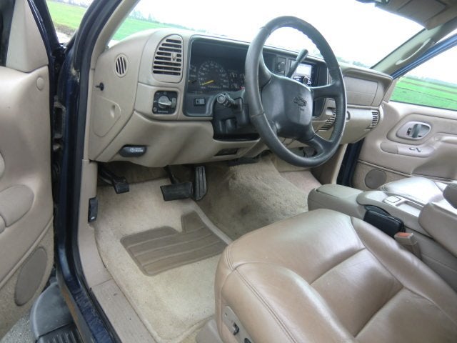 suburban 2500 4x4   5.7 vortec klaarmaken  enzz, Ophalen