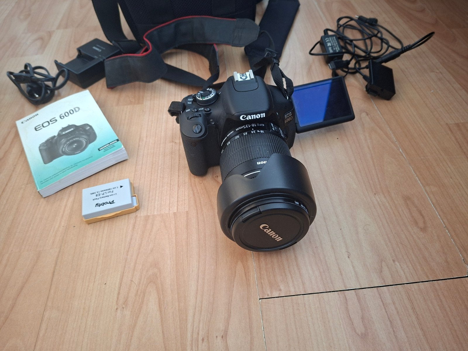 Canon EOS 600D spiegelreflexcamera met 18-135mm lens, Audio, Tv en Foto, Fotocamera's Digitaal, Ophalen, Canon