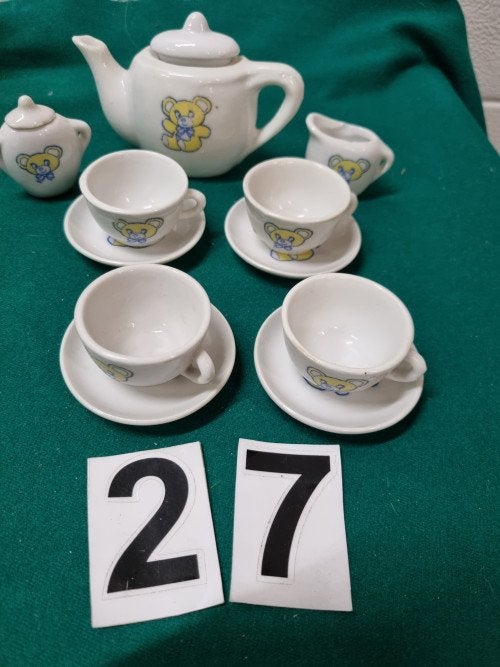 mini servies met beertje geel, Ophalen of Verzenden