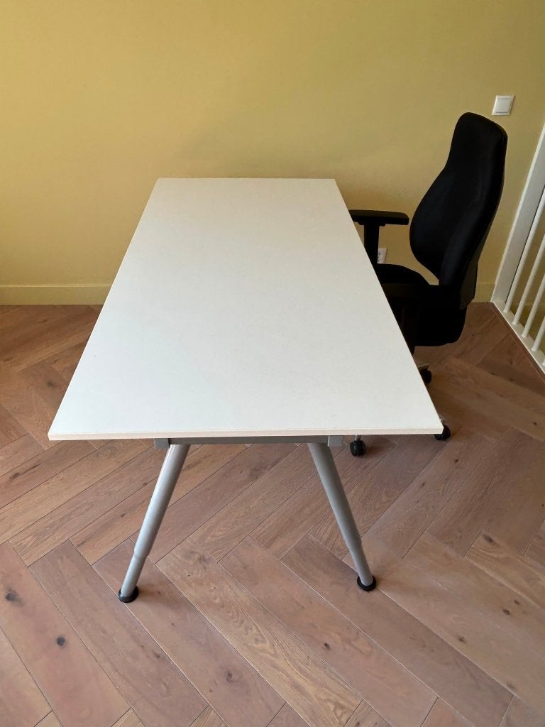 Buro in hoogte verstelbaar, Ophalen, 160 cm, In hoogte verstelbaar, Hout