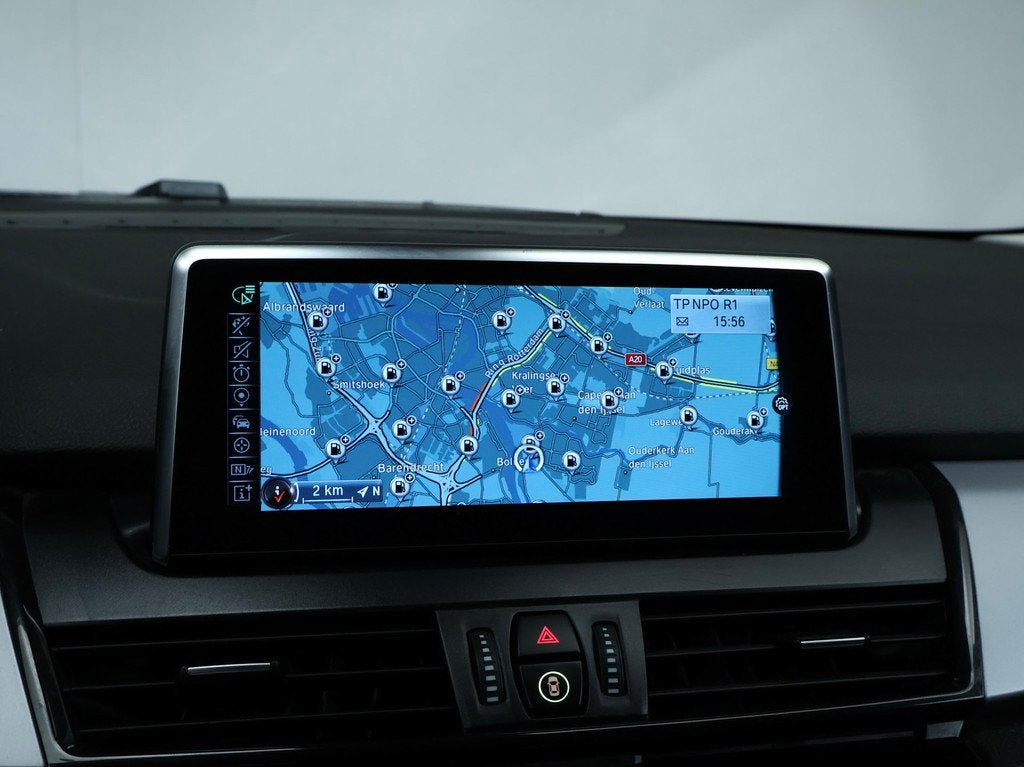 BMW 2-serie Gran Tourer 220i Centennial High Executive 7p. S, Auto's, BMW, 1998 cc, Gebruikt, Euro 6, 2-Serie Gran Tourer
