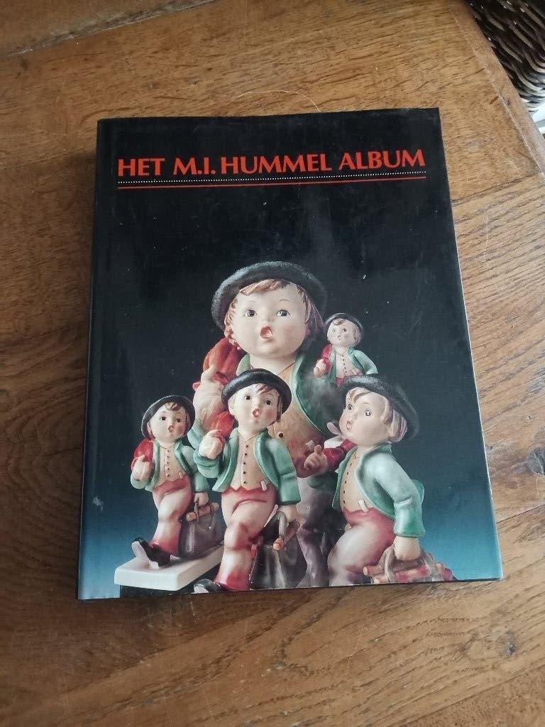 2 de hummel cataloges prachtige prenten en informatie, Ophalen of Verzenden