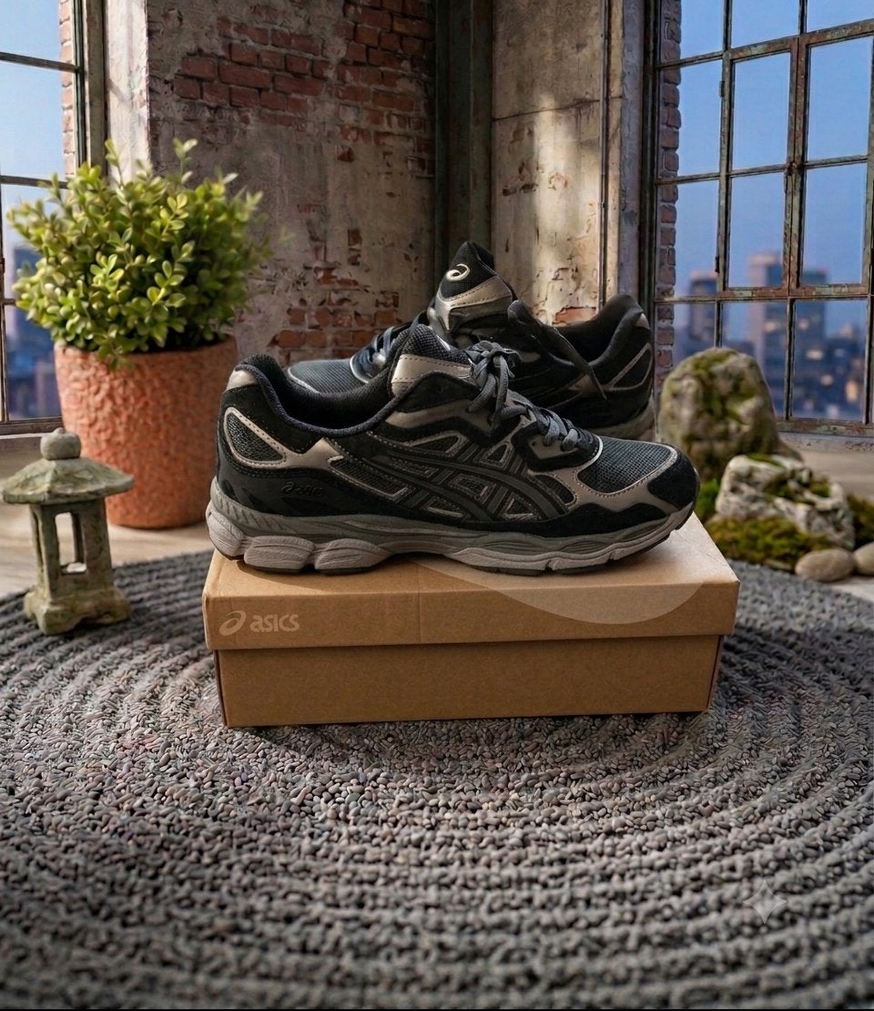 Asics gel nyc, Sport en Fitness, Loopsport en Atletiek, Verzenden, Zo goed als nieuw, Hardloopschoenen, Asics