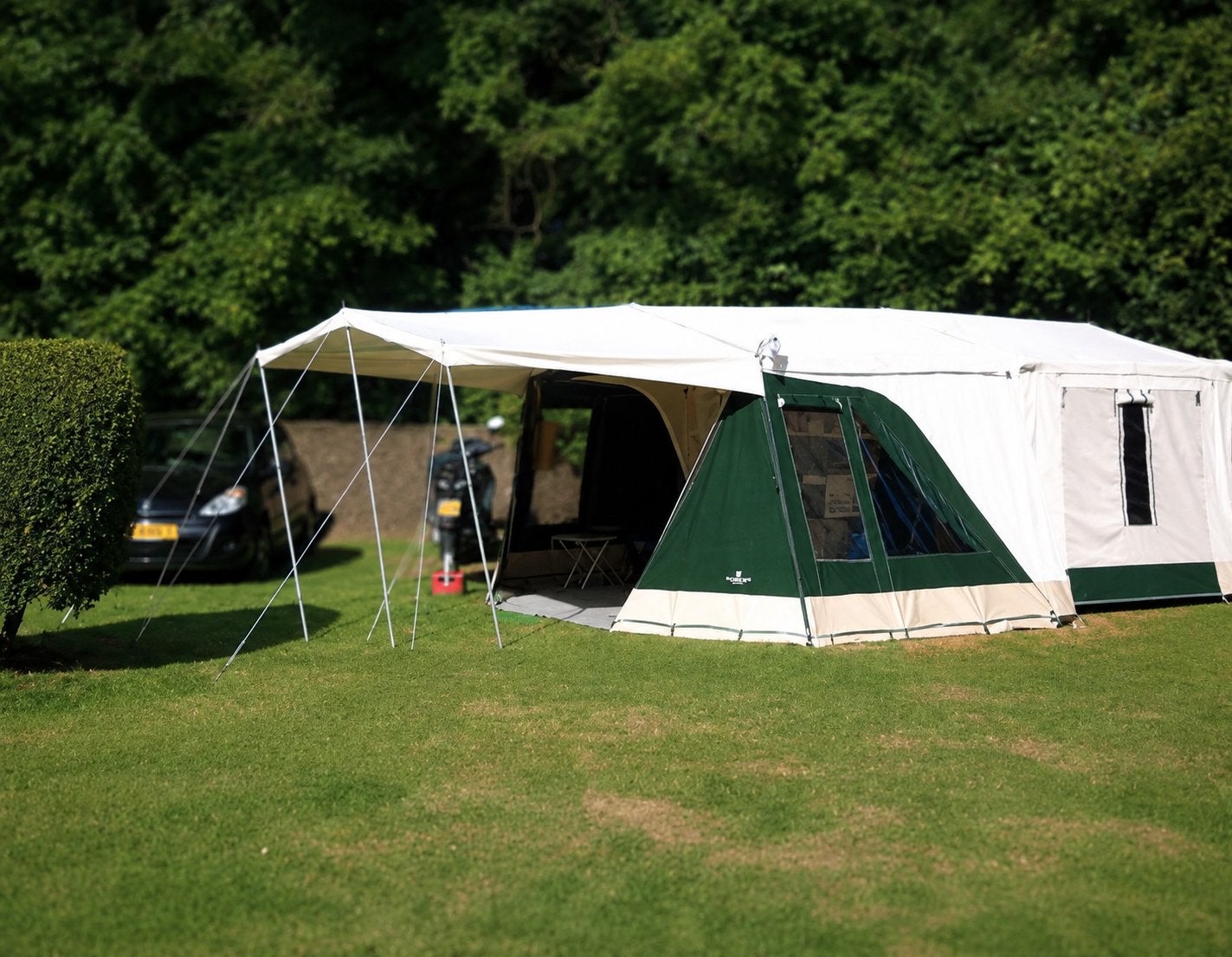 Gezocht Luifel Combi Camp Valley Country Venezia, Ophalen, Zo goed als nieuw