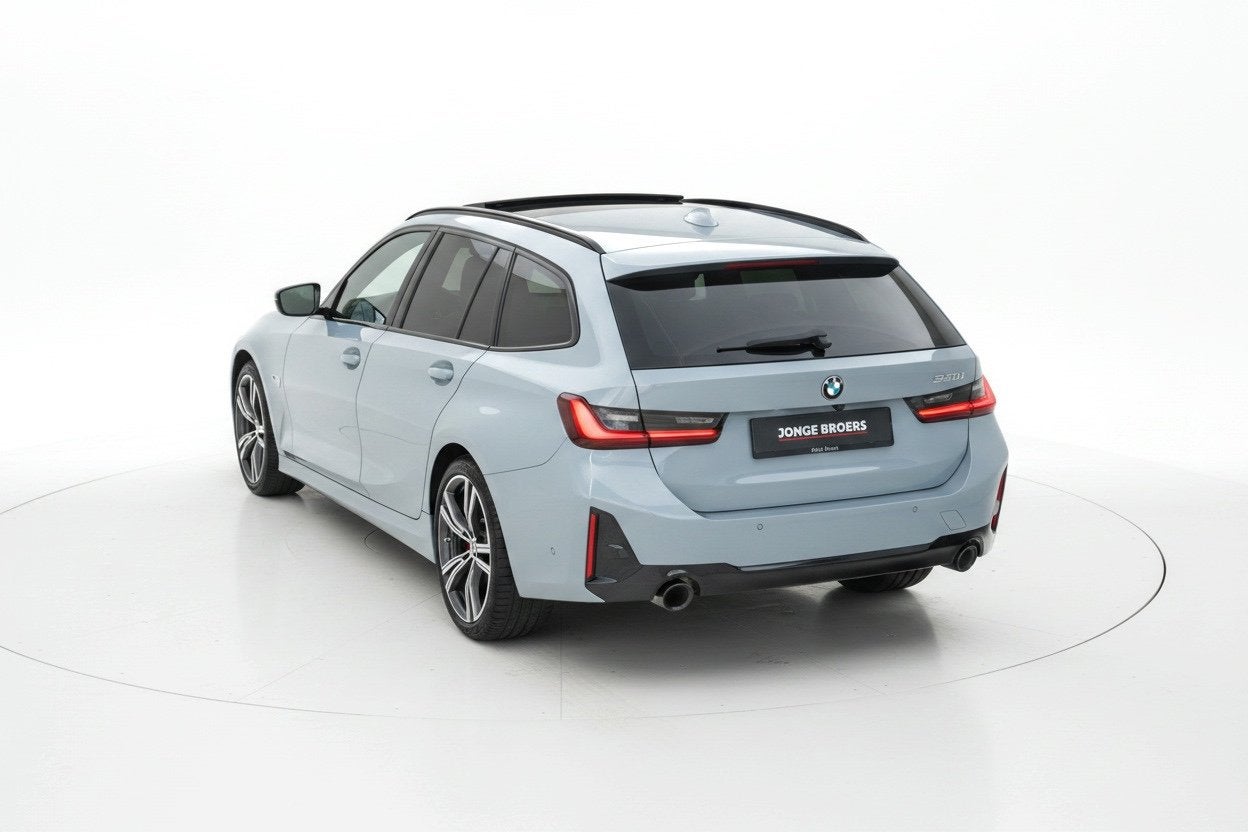 Foto 30 van BMW 3-serie Touring 330e Pano/M-Sport/HUD/Trekhaak