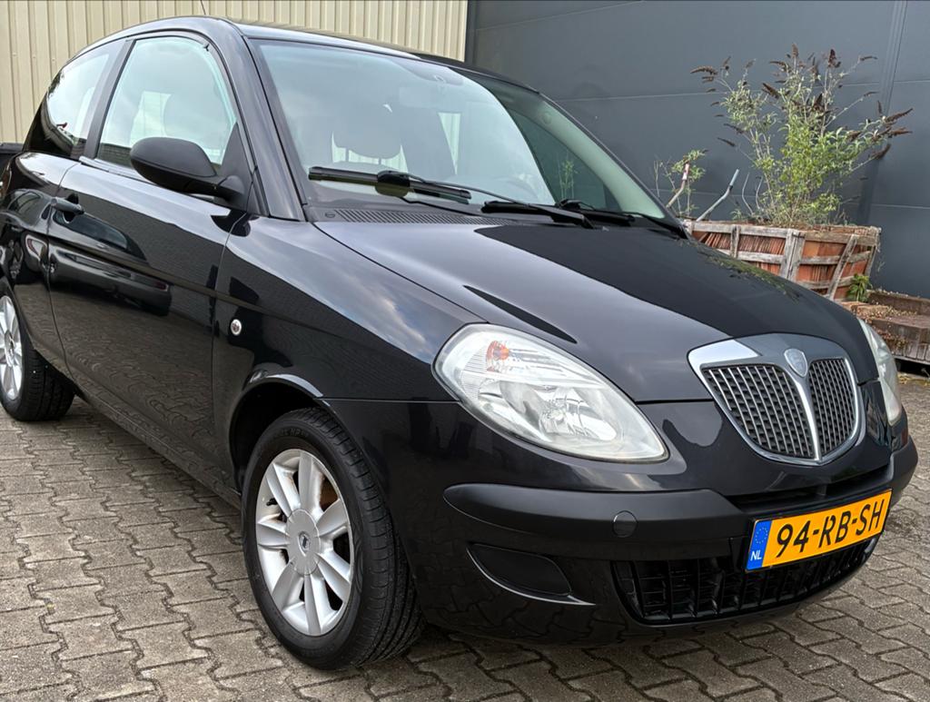 Lancia Ypsilon 123000KM 1.2 2005 Zwart, Auto's, Lancia, Particulier, Ypsilon, Benzine, B, Hatchback, Handgeschakeld, Origineel Nederlands