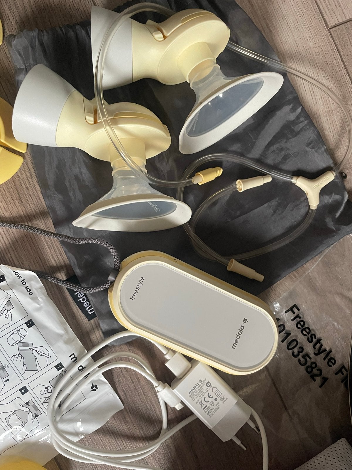 Medela Freestyle Flex Borstkolf Complete Set + Handkolf, Kinderen en Baby's, Ophalen of Verzenden, Zo goed als nieuw, Borstkolf