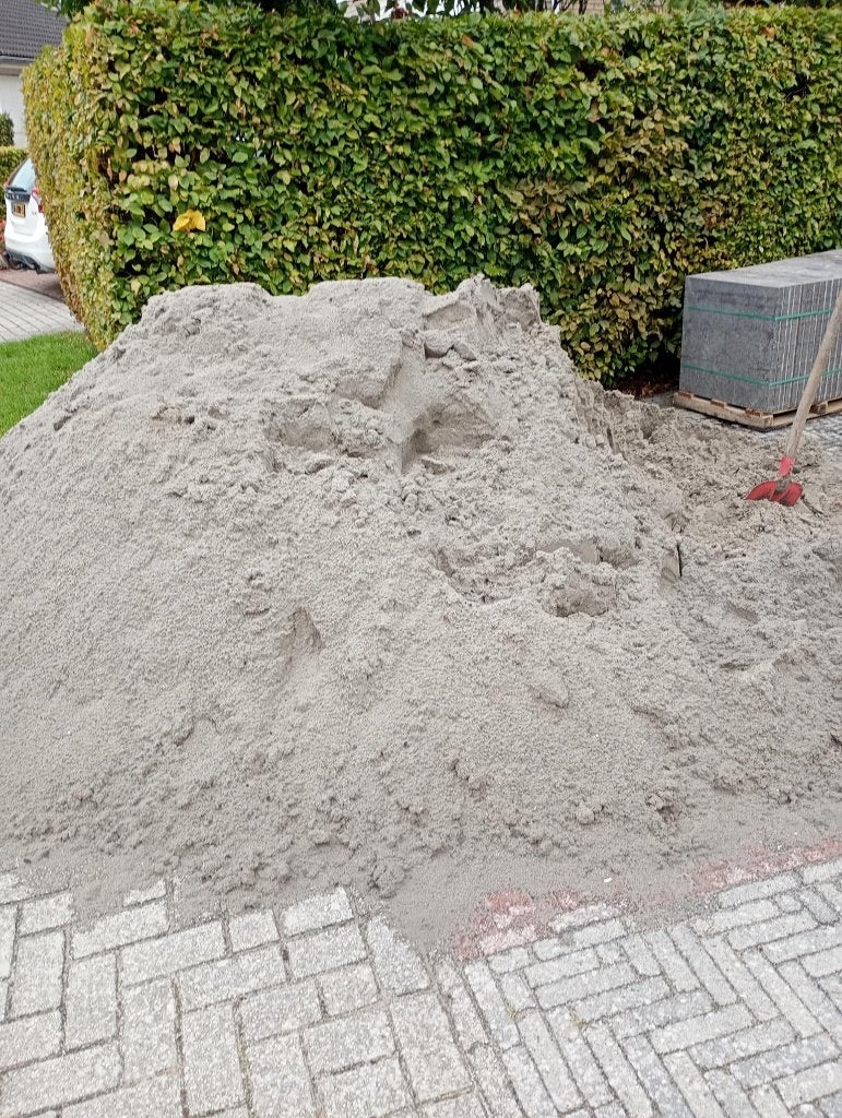 Schoon ophoogzand, circa 2 kuub. Gratis ophalen, Ophalen, Nieuw, Ophoogzand