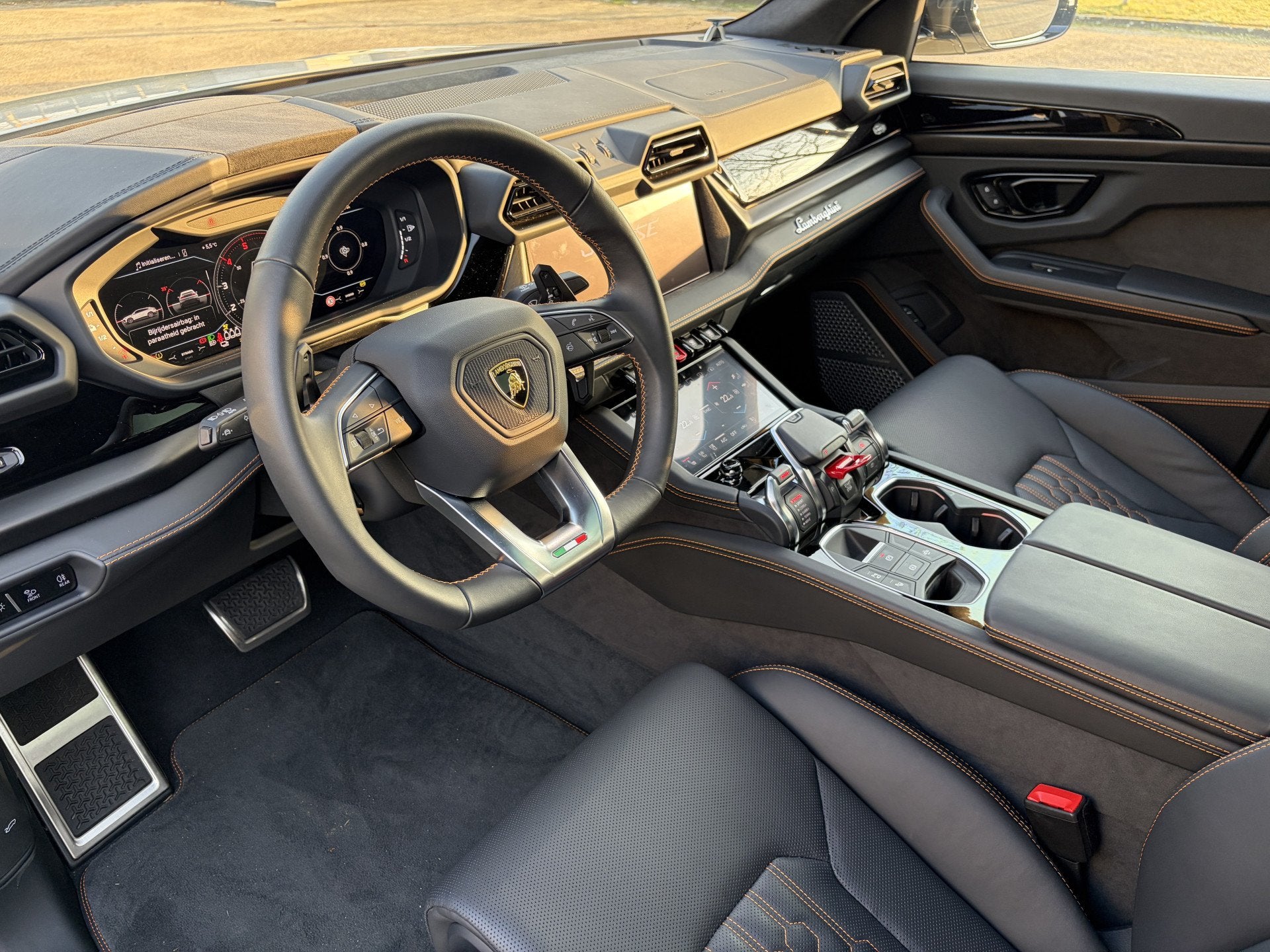 Lamborghini Urus 4.0 V8 Hybrid SE 23inch 800pk Grigio Hati P, Automaat, Urus, Gebruikt, Vierwielaandrijving