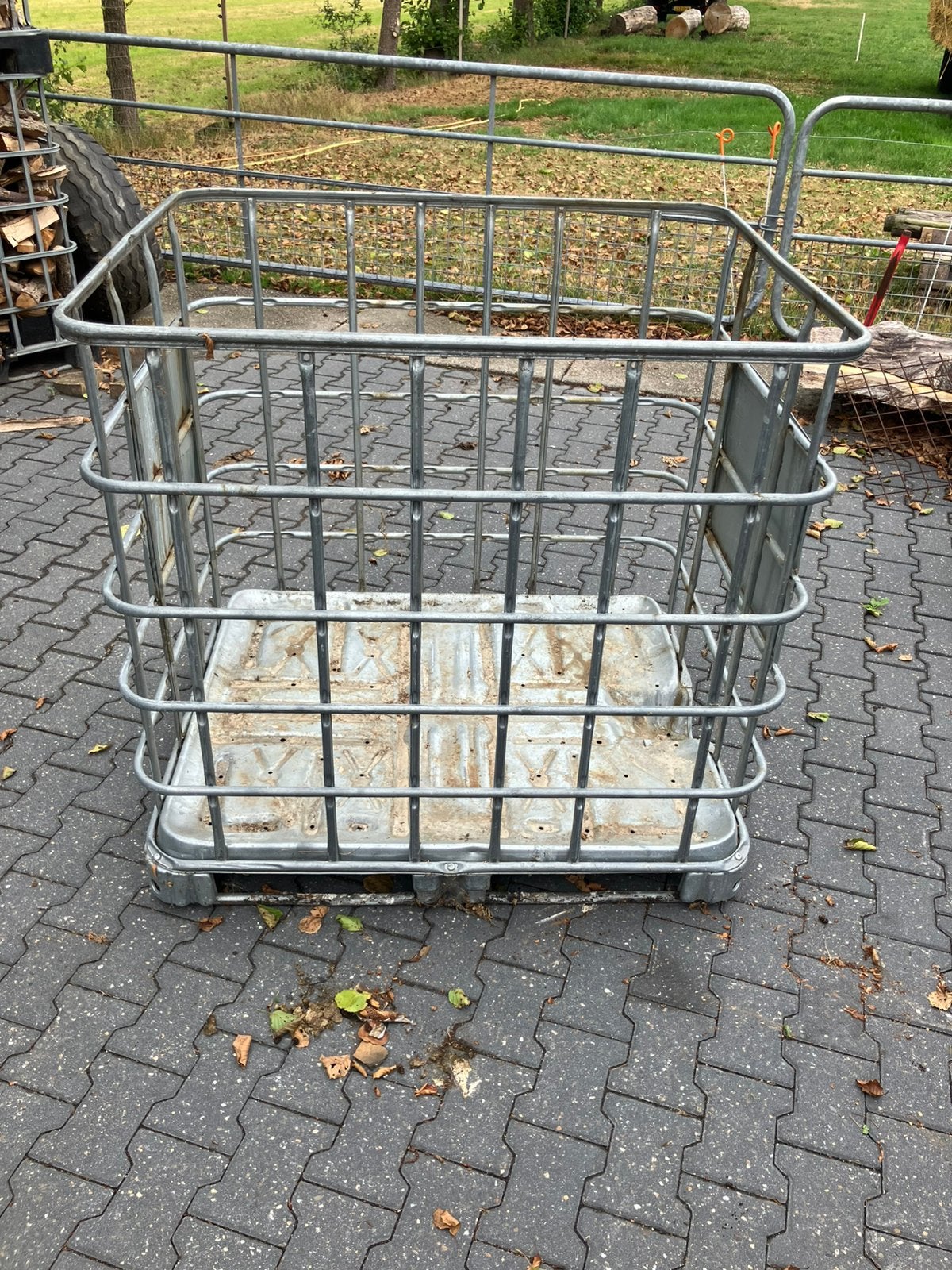 4 ibc kratten kunststof wn ijzeren bodem, Ophalen, 60 cm of meer, Minder dan 35 cm, Zo goed als nieuw