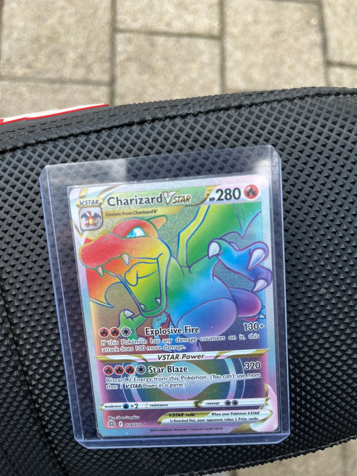 Charizard VSTAR Rainbow Rare Pokémon Kaart, Ophalen of Verzenden, Zo goed als nieuw, Losse kaart, Foil