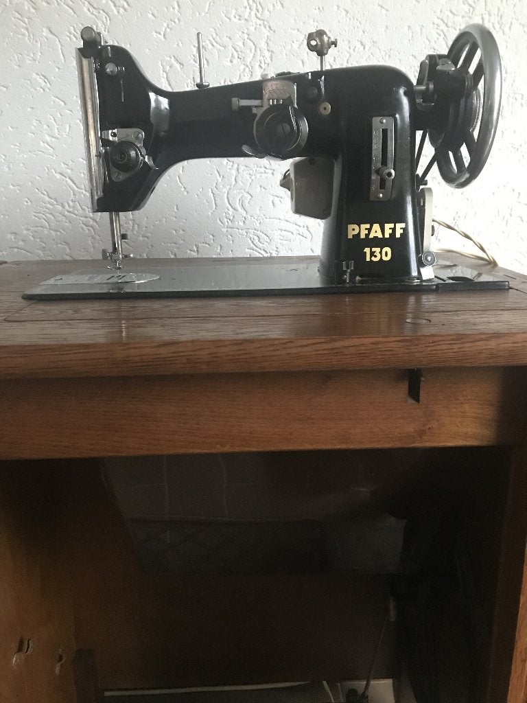 Antike trap naaimachine merk Pfaff, Ophalen