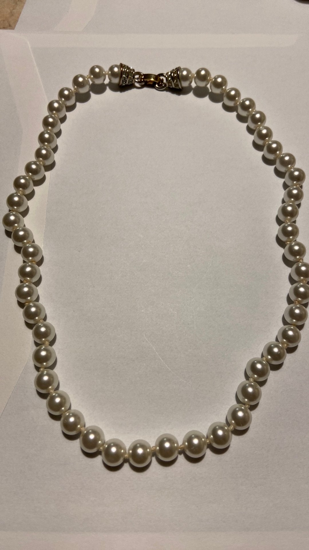 Parelketting geknoopt 44.5 cm lang., Ophalen of Verzenden, Overige materialen, Ring, Met edelsteen