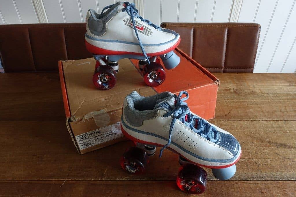 Skates Rolschaatsen skeelers Nike maat 36.5 in de doos, Sport en Fitness, Skeelers, Ophalen of Verzenden, Zo goed als nieuw