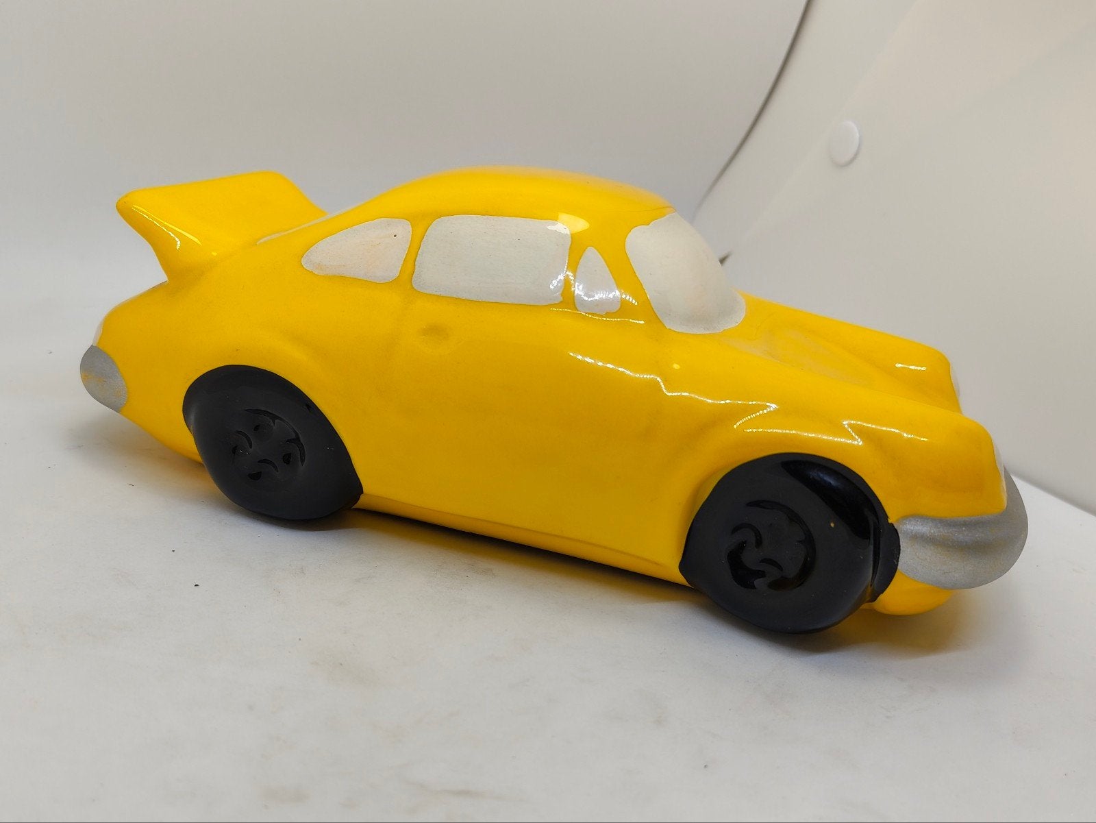 Porsche 911 type G spaarpot vintage Geel, Ophalen of Verzenden, Gebruikt, Steen, Aardewerk of Keramiek, Vervoermiddel