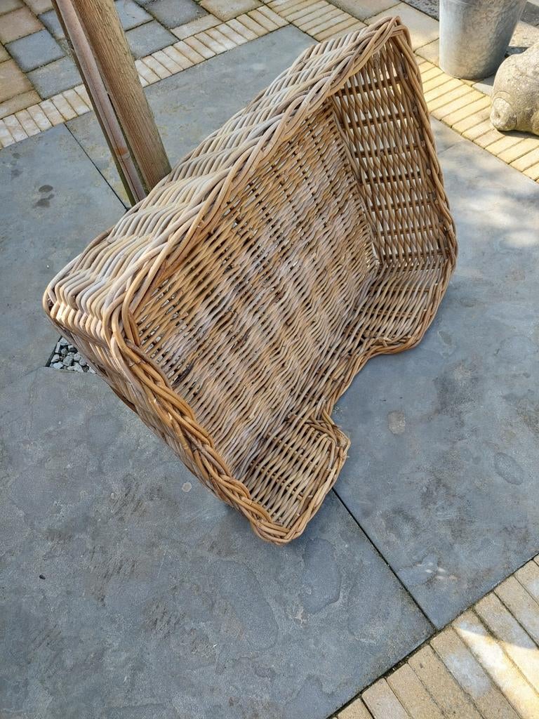 Hondenmand van riet., Dieren en Toebehoren, Ophalen, Riet