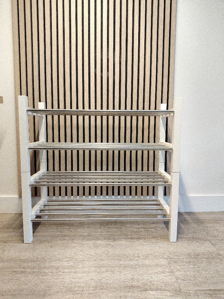 White Shoe Racks €5 each/€8 both, Ophalen, Gebruikt