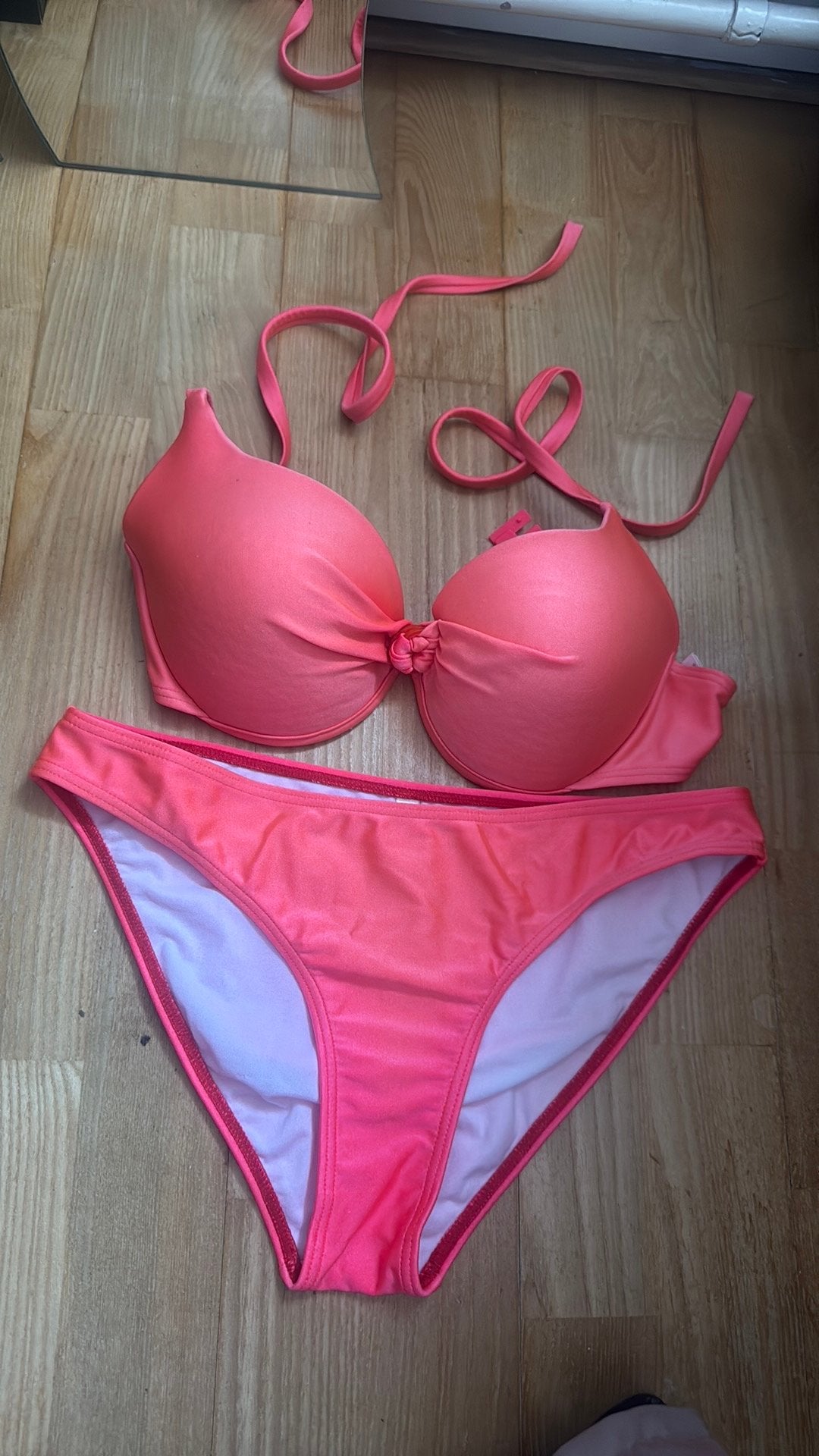 Mooie bikini livera, Ophalen of Verzenden, Zo goed als nieuw, Bikini