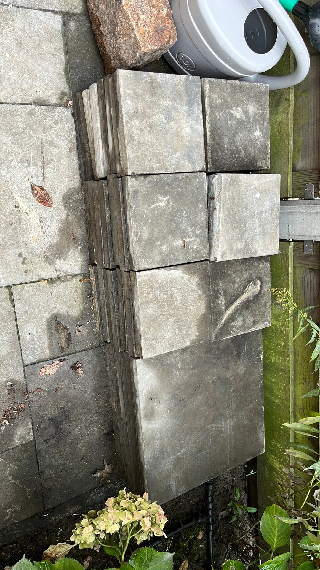 Gratis Chinese hardsteen tegels 20x20 en 40x40, Tuin en Terras, Ophalen, Gebruikt, Terrastegels, Natuursteen