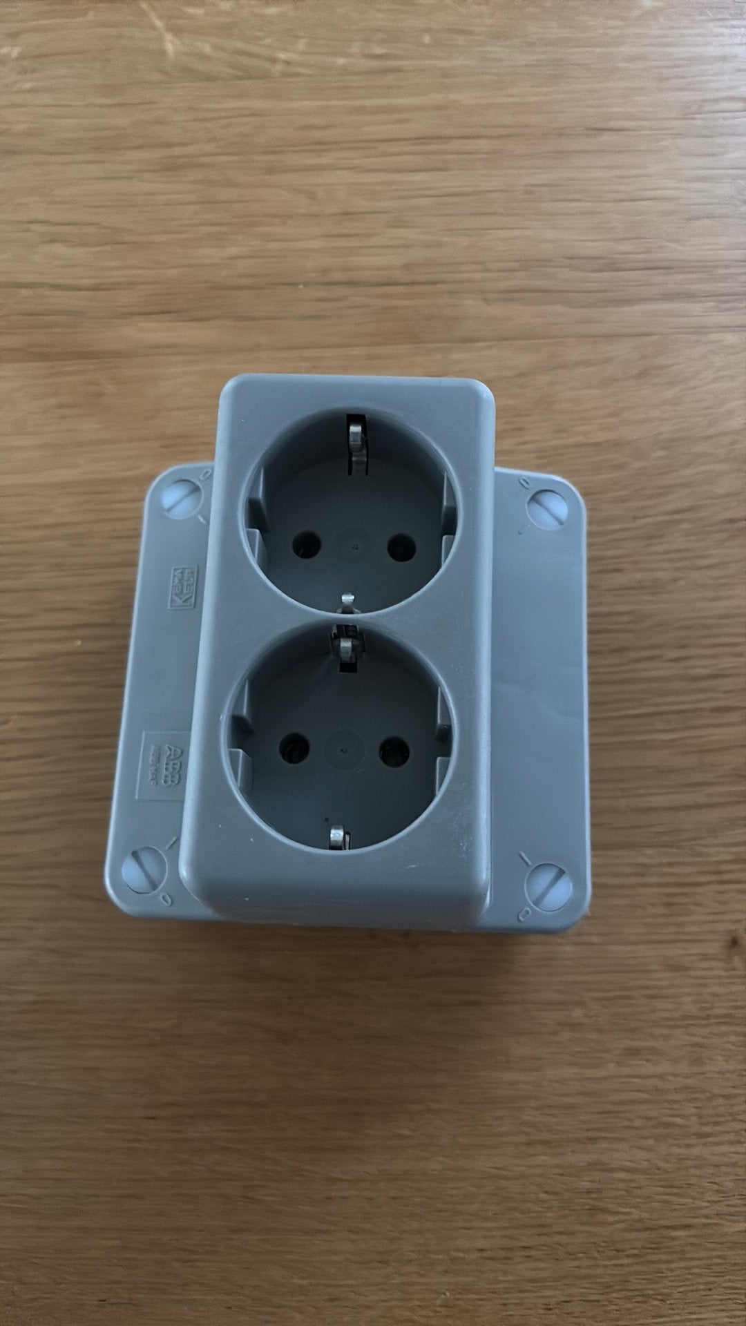 ABB 3640W2 S Deksel met 2-voudige wandcontactdoos, Ophalen of Verzenden, Zo goed als nieuw, Stopcontact