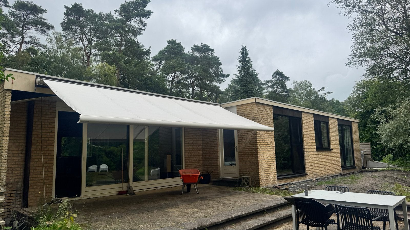 Nette Weinor Somfy Zonnescherm / Knikarmscherm met remote, Ophalen, Gebruikt, 450 cm of meer, Elektrisch
